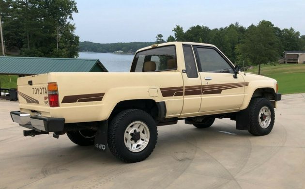 Camionnette Utilitaire Renault Trafic L2H1 — 5 m³